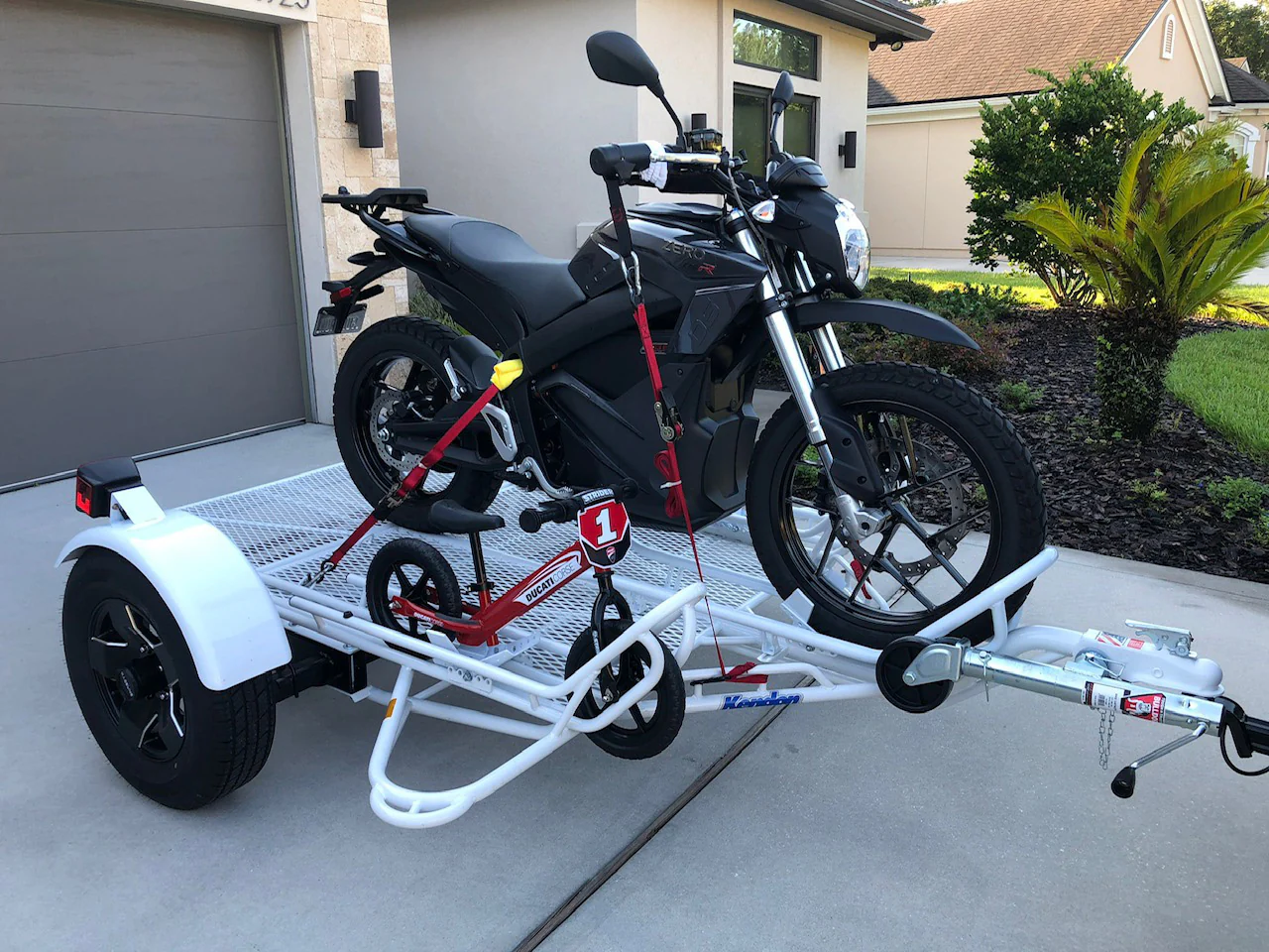 Stand-Up™ Dirt Bike Trailer, Sport Bike & Scooter Trailer