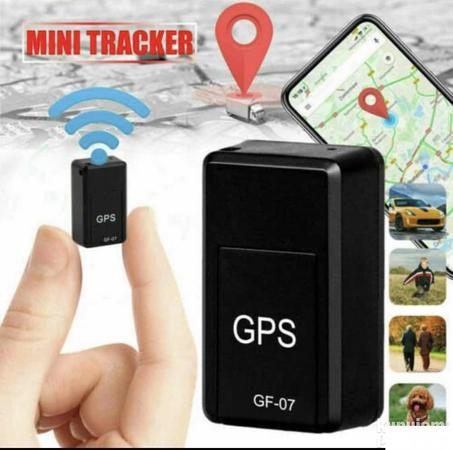 جهاز تعقب GPS