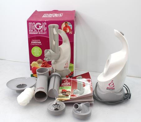 ماكينة صنع الآيس كريم