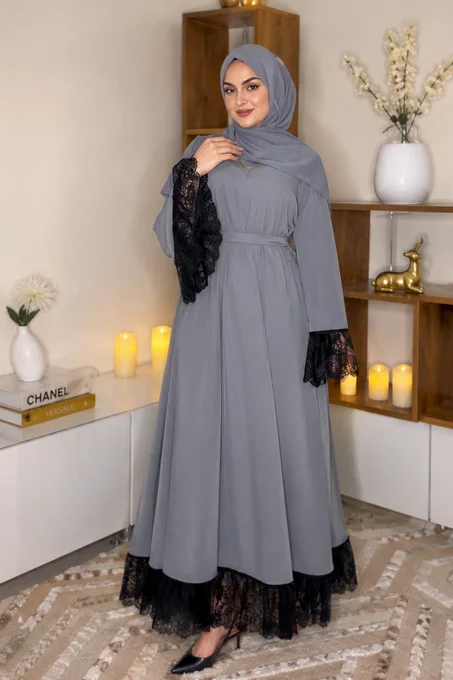 عباية كريب منبّتة باليد ✨