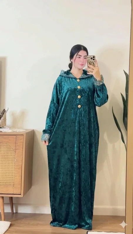 ✨ عباية مخمل فاخرة