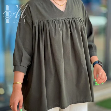 Chemise Col V – Manches Courtes