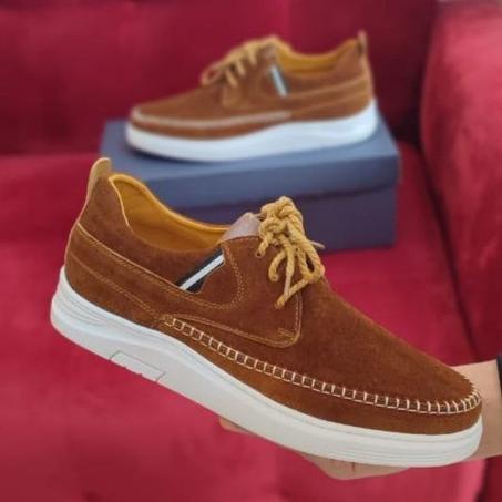 حذاء من دان الممتاز