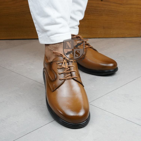 حذاء جلدي من نوع الممتاز