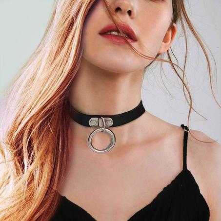 Collier / Choker / Ras-de-cou en cuir Gothique