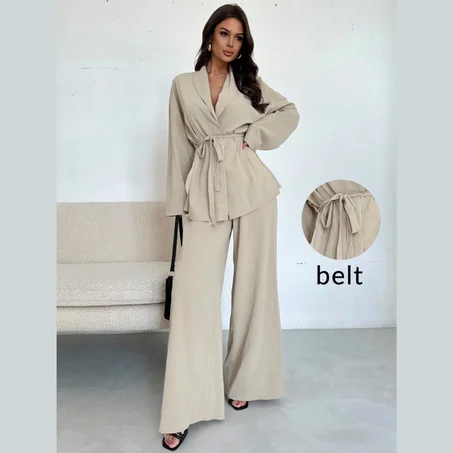 طقم لوفرس قميص نسائي