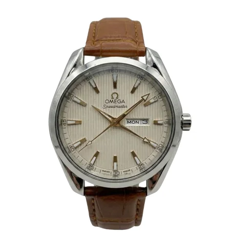 Plus qu'une Montre Votre Signature d'Élégance et de Succès