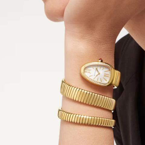 ساعة اللفعة serpenti