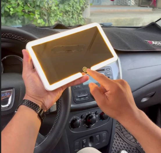 LED Miroir de Voiture pour Pare-Soleil – Lumière Ajustable et Tactile