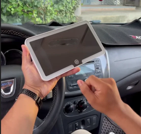 LED Miroir de Voiture pour Pare-Soleil – Lumière Ajustable et Tactile