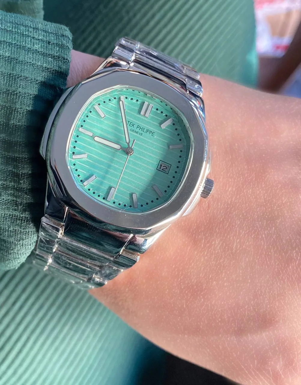 Patek Philippe Nautilus argentée cadrant vert