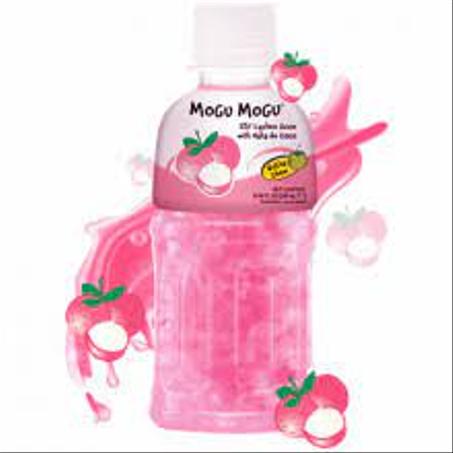 Mogu mogu St rawberry Juice With Nata De Coco 300 ml