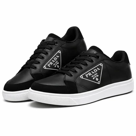 Men’s Classic Leather Sneakers – Black & White