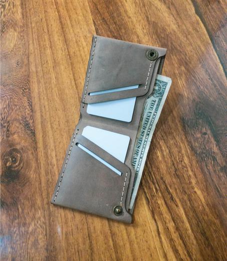 Portefeuille élégant à Bouton-Pression marron-clair