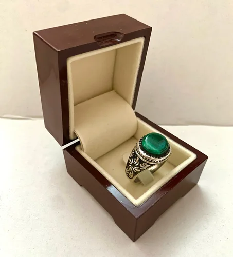 خواتم حجر الملاشيت