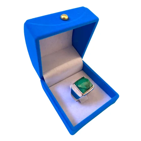 خاتم من فضة وحجر الملاشيت الطبيعي