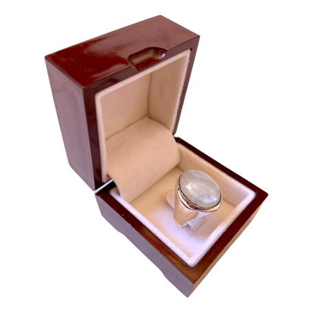 خاتم من فضة و حجر القمر