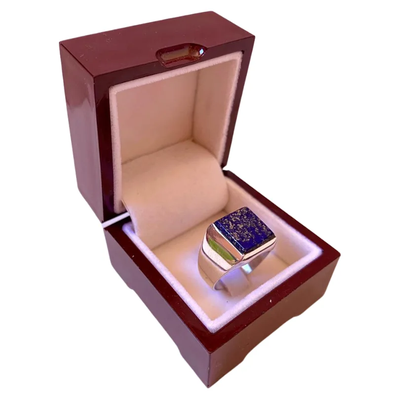 خاتم من فضة وحجر الأزورد الطبيعي