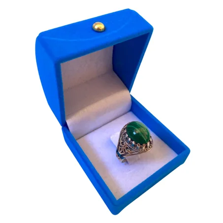 خاتم من فضة وحجر الملاشيت الطبيعي