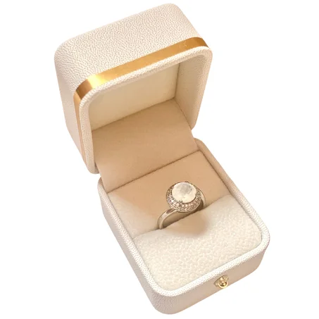 خاتم نقرة وحجر القمر الطبيعي