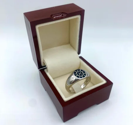 خاتم من فضة عيار 925