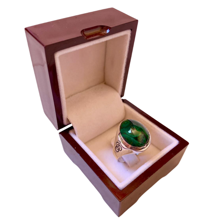 خاتم من فضة وحجر الملاكيت