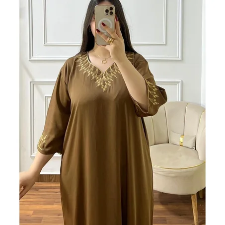 قميص مطروز