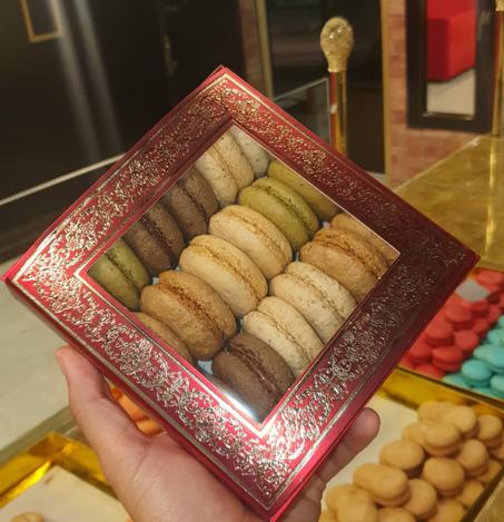 علبة فخمة صغيرة