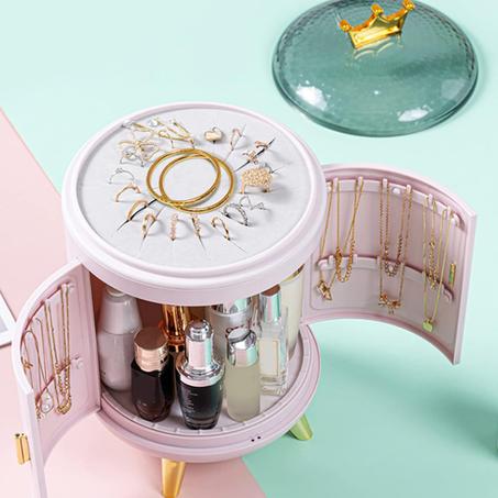 منظم المكياج