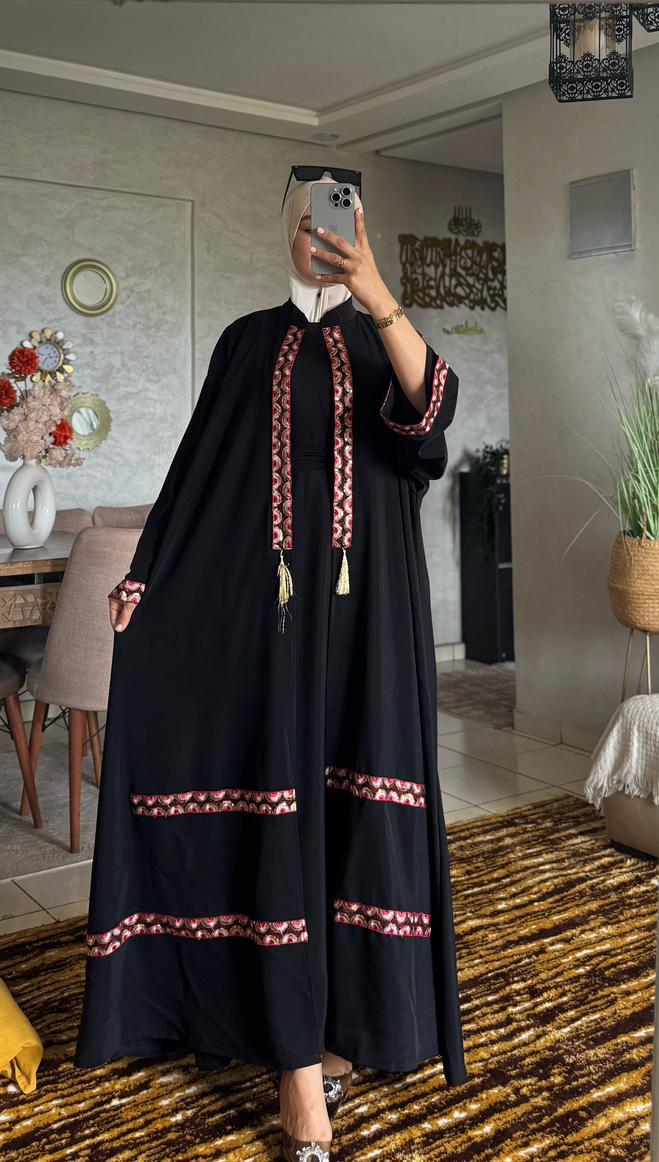 عباية "الهبة العربية" – إرث من الأناقة