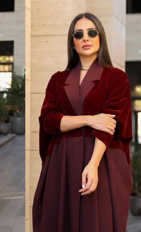 عباية فيروز المخملية