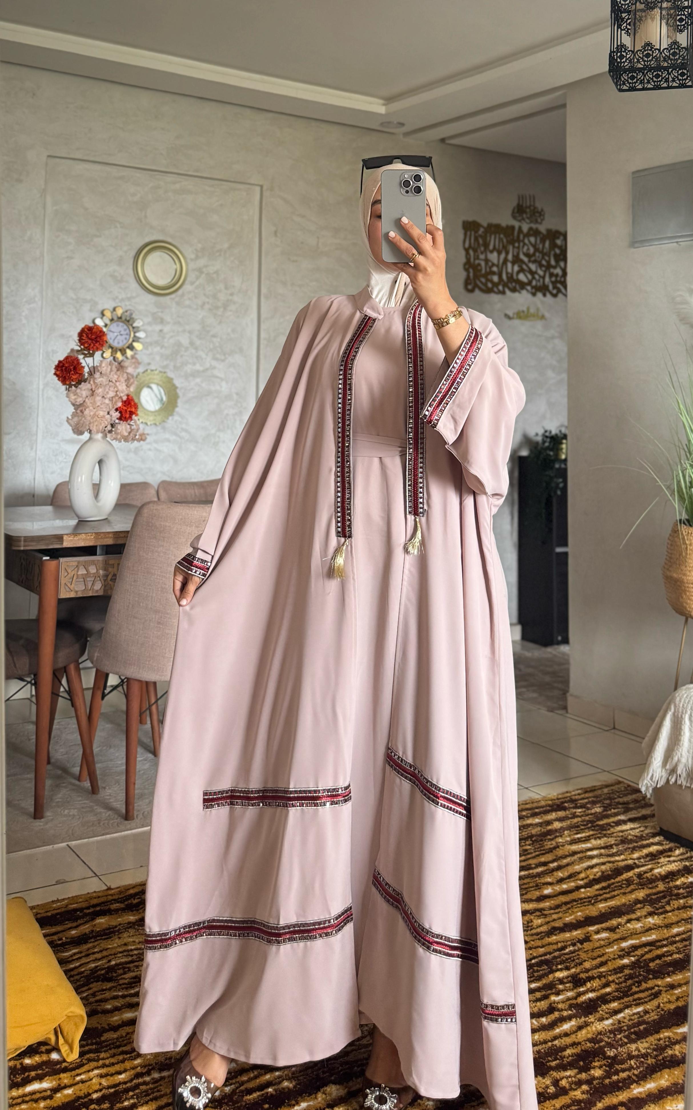 عباية "الهبة العربية" – إرث من الأناقة