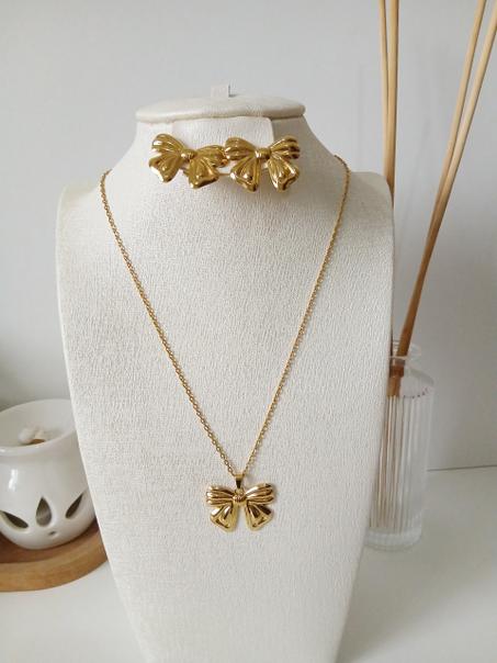 سلسلة وحلقات الفراشة