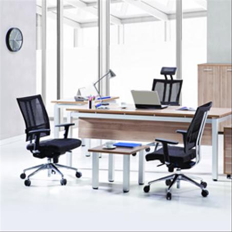 الأثاث و أدوات مكتبية