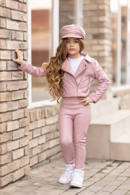 Ensemble en semi cuir pour fillettes