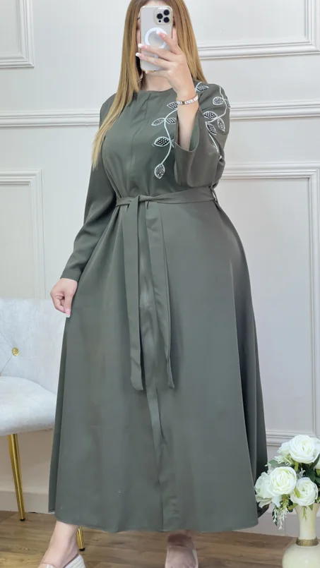 عباية نسائية