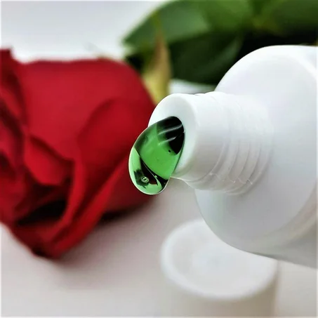 قناع د. شوغارم بالشاي الأخضر! السر وراء بشرة نضرة ومتألقة