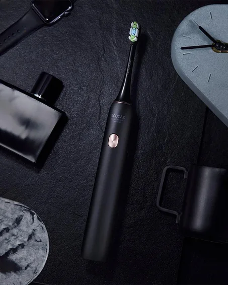 فرشاة الاسنان الكهربائية