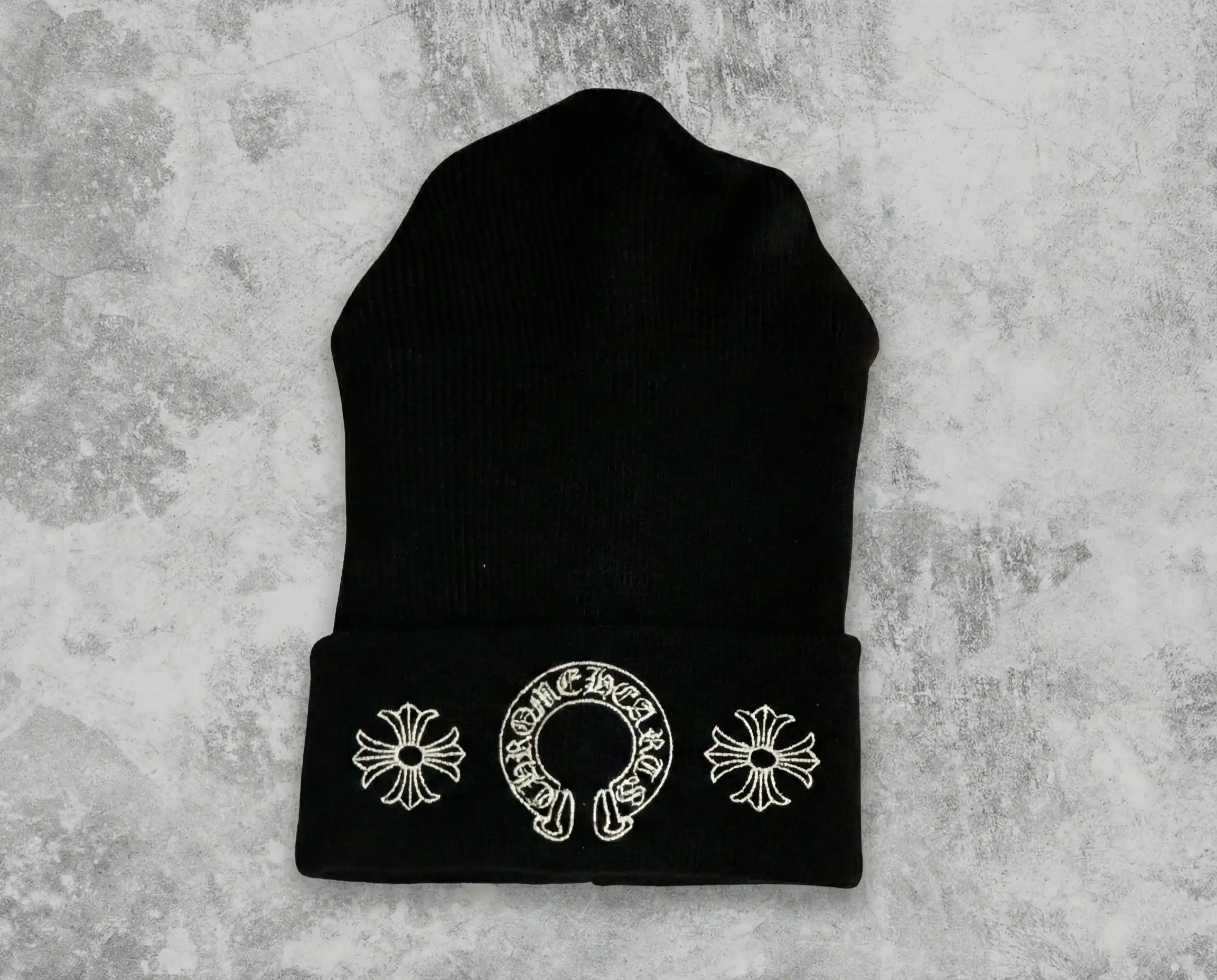 PACK : Chrome Baggy Shorts + T-shirt Noire + Bonnet