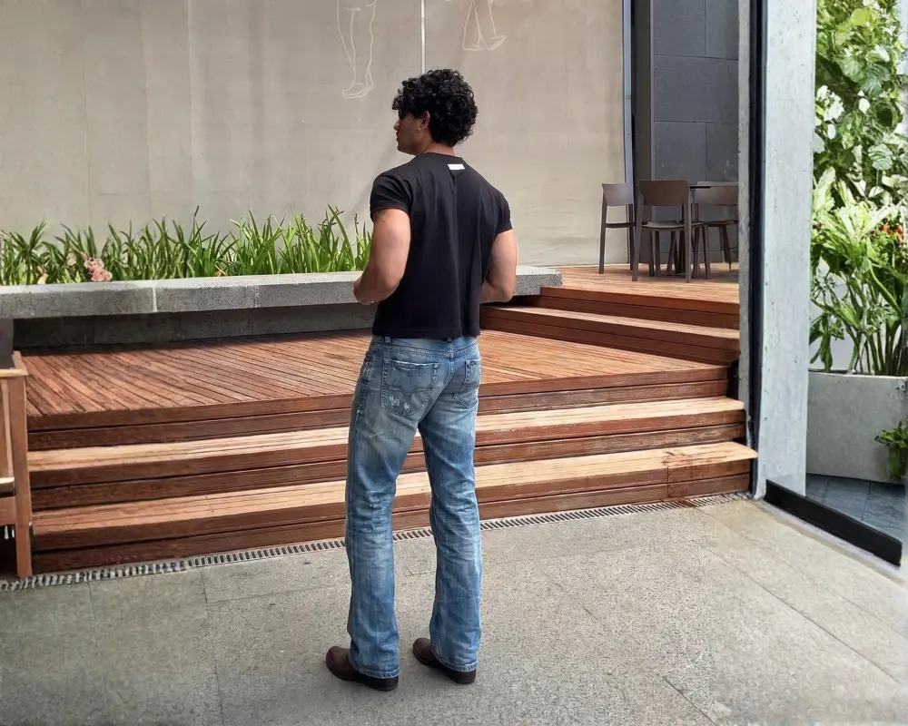 Classic Vintage Wash Bootcut Jeans
