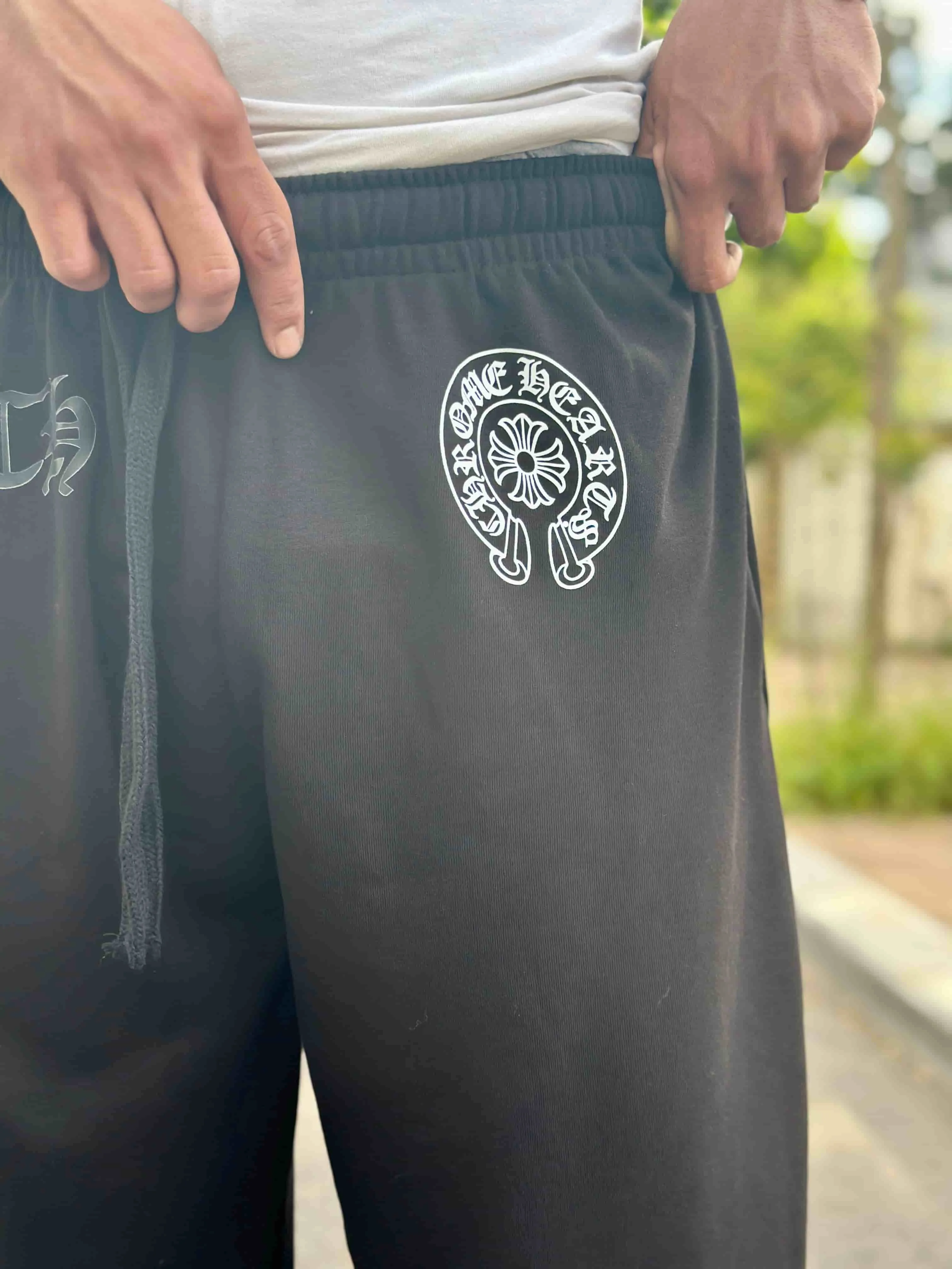 Chrome Pack: Black Baggy Horseshoe + Beanie