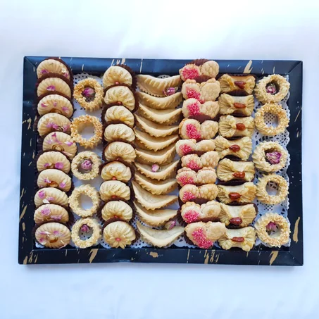 Plateaux Gâteaux aux Amandes بلاطو باللوز