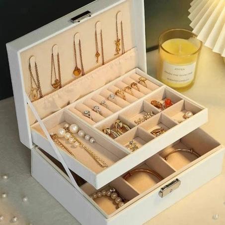 لأن مجوهراتك تستحق العناية، نوفر لك الحماية المثالية