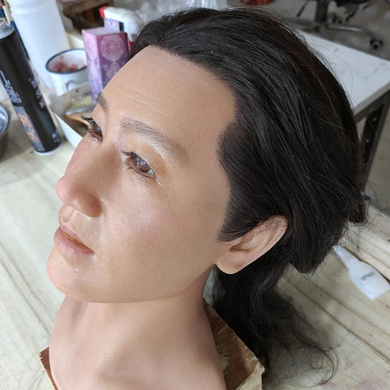 person 3 silicone mask simulation