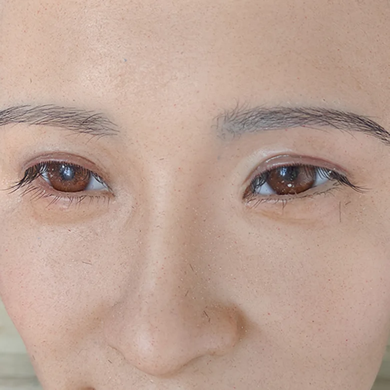 person 2 silicone mask simulation