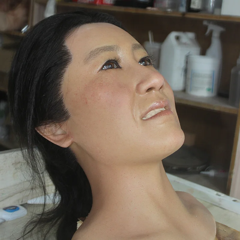 person 3 silicone mask simulation