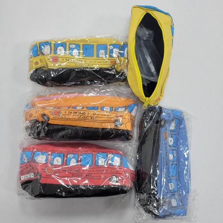 TROUSSE À CRAYON EN FORME DE BUS