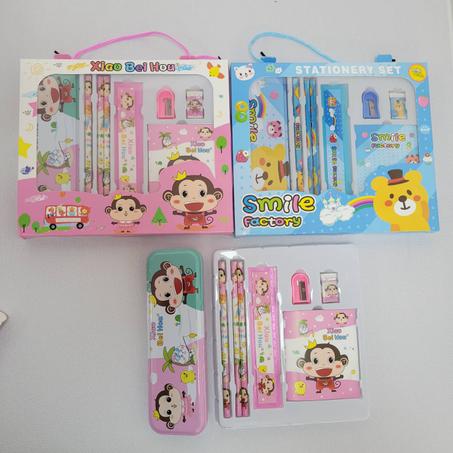 COFFRET DE TROUSSE ET CRAYONS