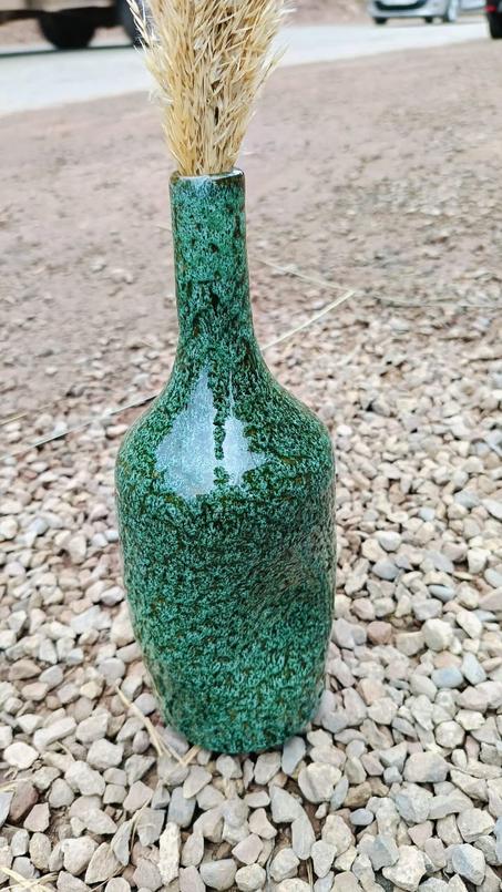 مزهرية فنية فخارية يدوية الصنع بحجم 30 سم / 18 سم ووزن 2 كيلوغرام