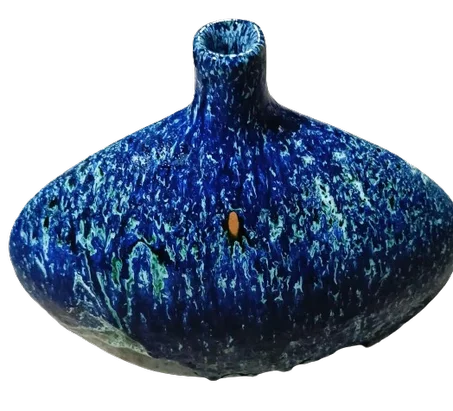 فازة خزفية يدوية زرقاء اللون بحجم 30 سم 30-  سم ووزن 3 كيلوغرام